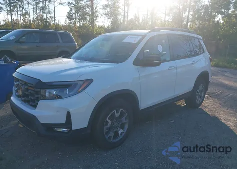 2022 Honda Passport Awd Trailsport from USA, damaged, VIN 5FNYF8H66NB002997